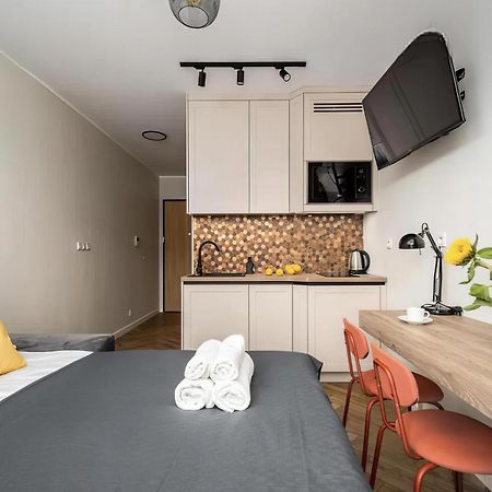 77 Wiktoryn Studio Apartment Varşovia Exterior foto